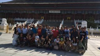 八月秋高風(fēng)乍起，海水纏綿惹人戲——出游正當(dāng)時！